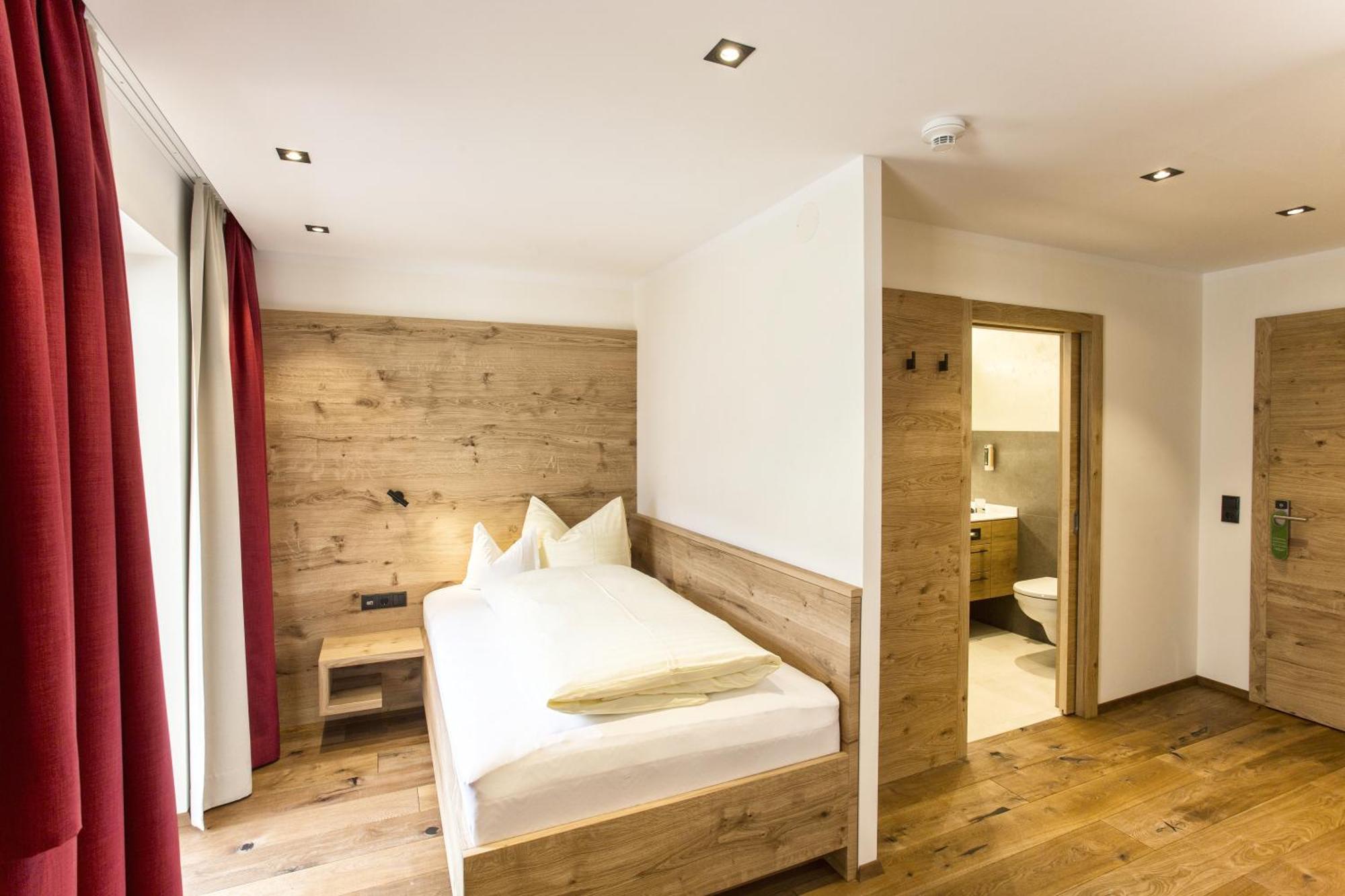 Ferienhotel Sonnenhof Superior Zell am Ziller Quarto foto